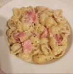 Pasta cheese n bacon.